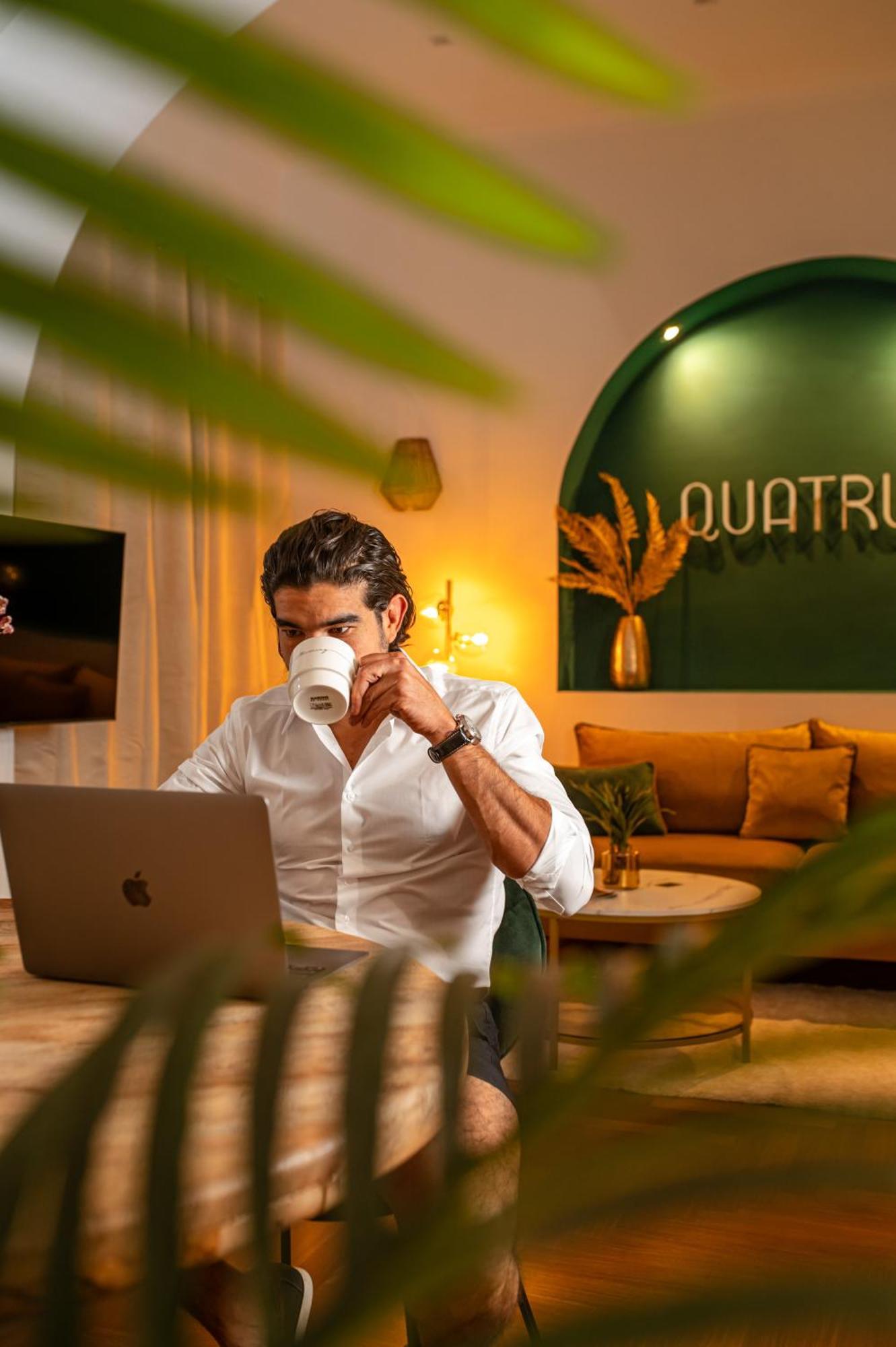 נאפולי Quatrum Apartment מראה חיצוני תמונה