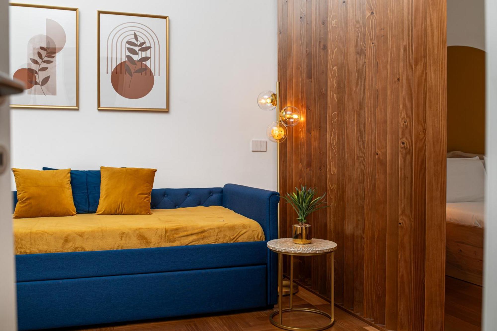 נאפולי Quatrum Apartment מראה חיצוני תמונה