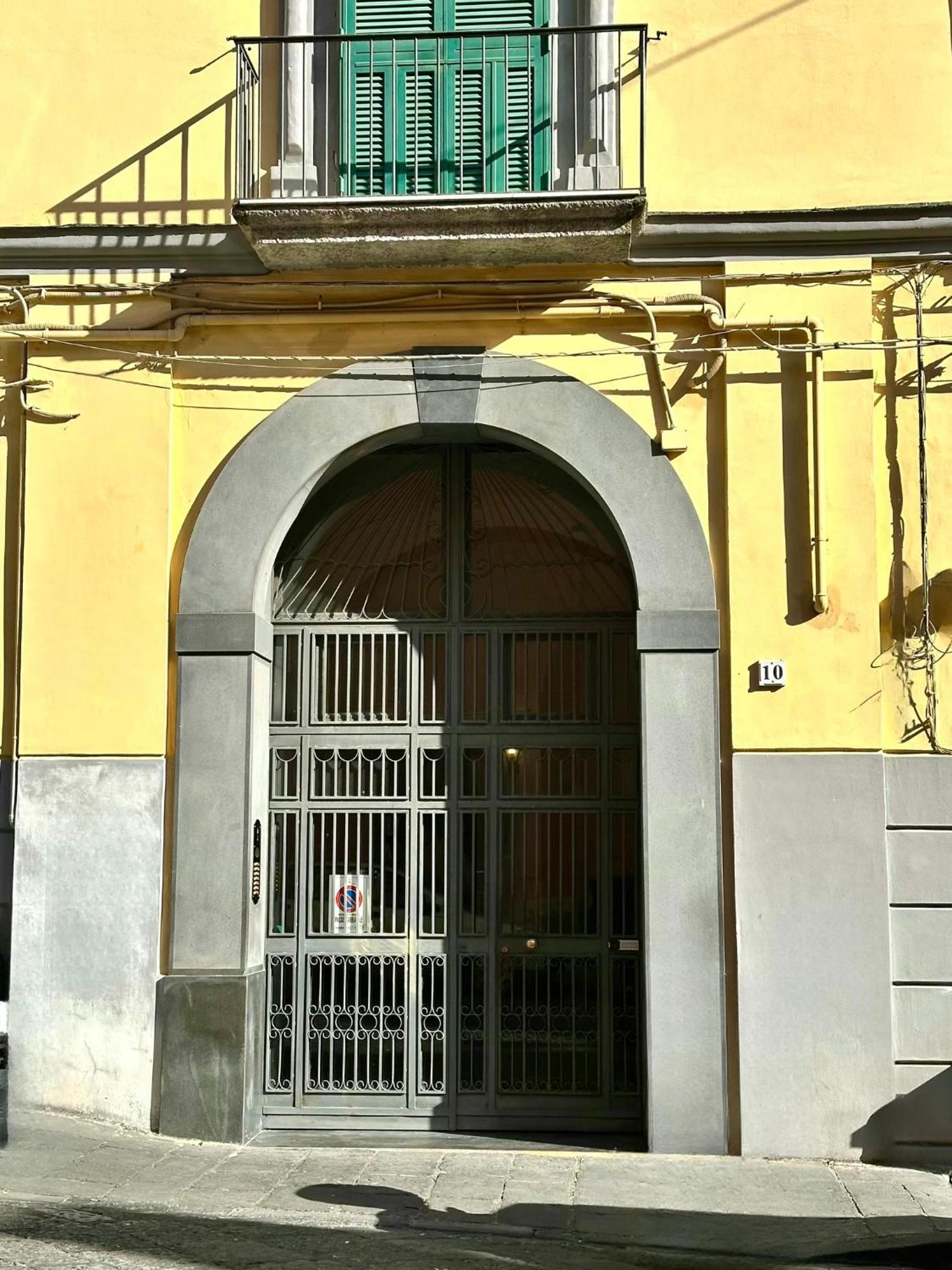 נאפולי Quatrum Apartment מראה חיצוני תמונה